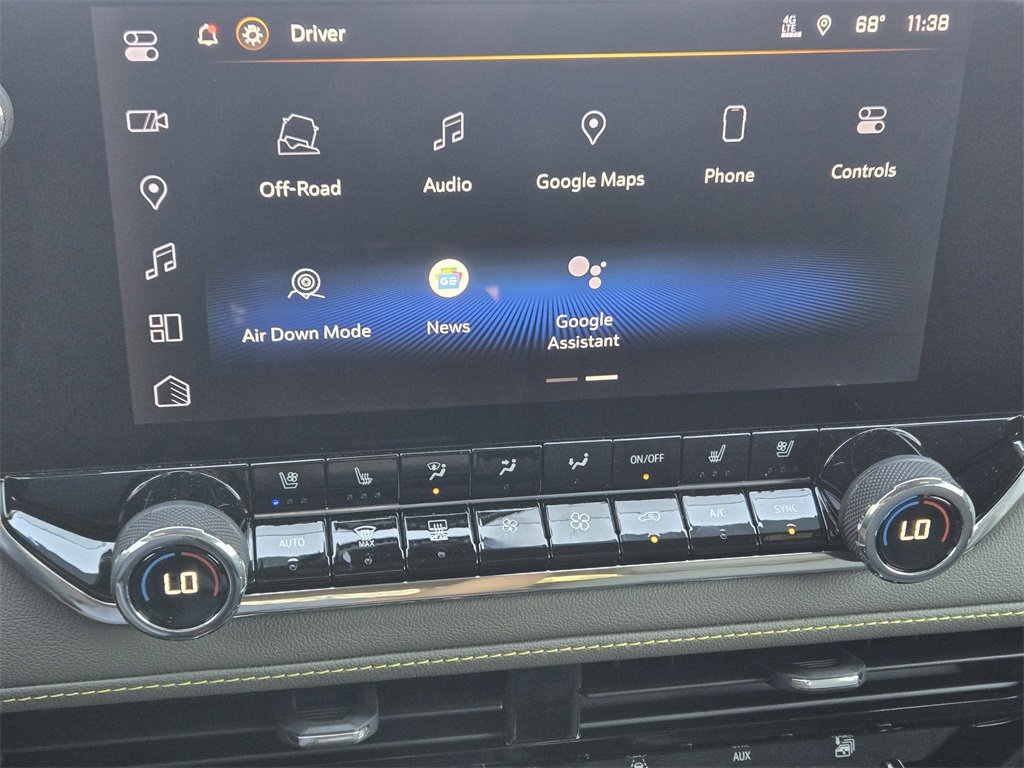 Used 2026 Chevrolet Colorado ZR2 w/ Technology Package image 8