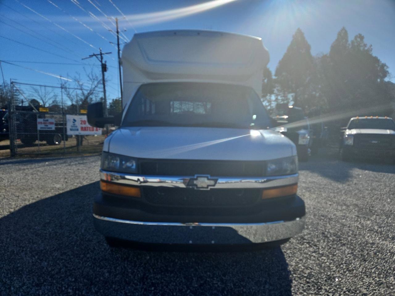 Used 2015 Chevrolet Express 4500 w/ Shuttle Bus Package RWD image 8