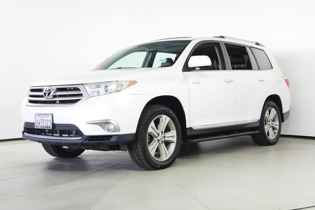 Used 2013 Toyota Highlander Limited AWD/4WD image 2