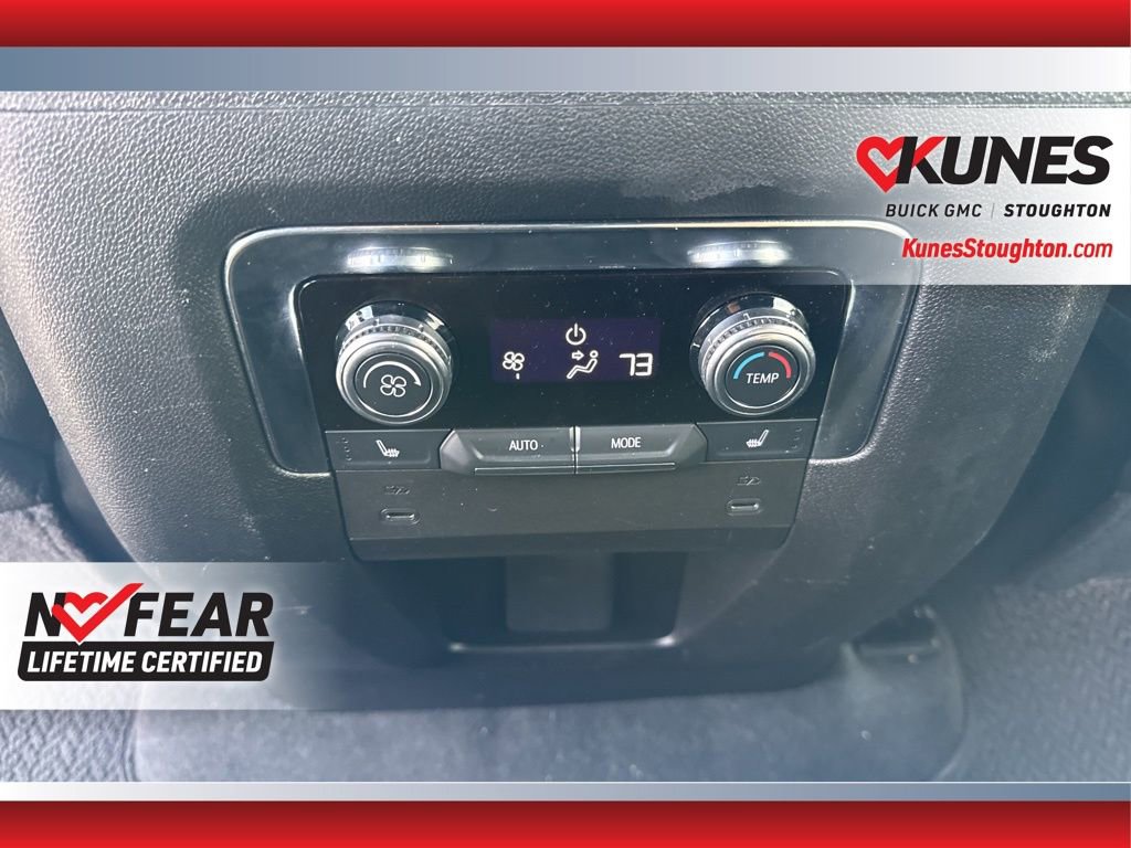 Used 2025 GMC Yukon XL Denali image 38