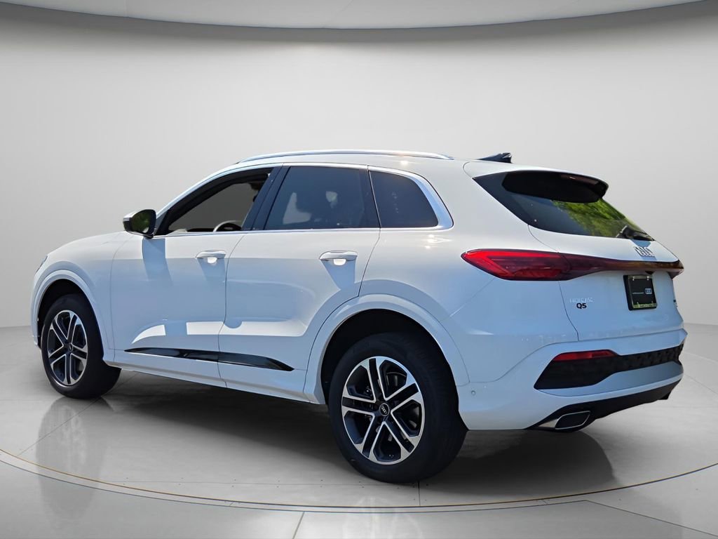 Certified 2025 Audi Q5 Premium w/ Convenience Package image 6