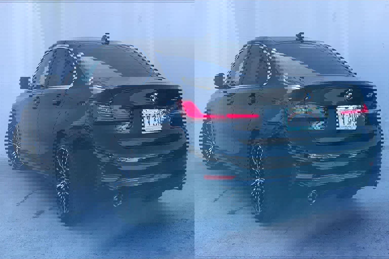 Used 2019 BMW 330i Sedan w/ Convenience Package RWD image 5