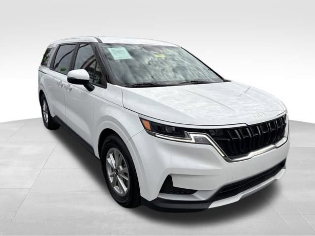 Certified 2023 Kia Carnival LX image 1