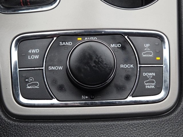 Used 2021 Jeep Grand Cherokee Trailhawk image 8