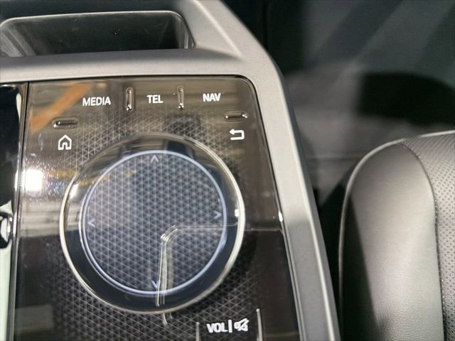 Used 2025 BMW iX xDrive50 w/ Premium Package image 37