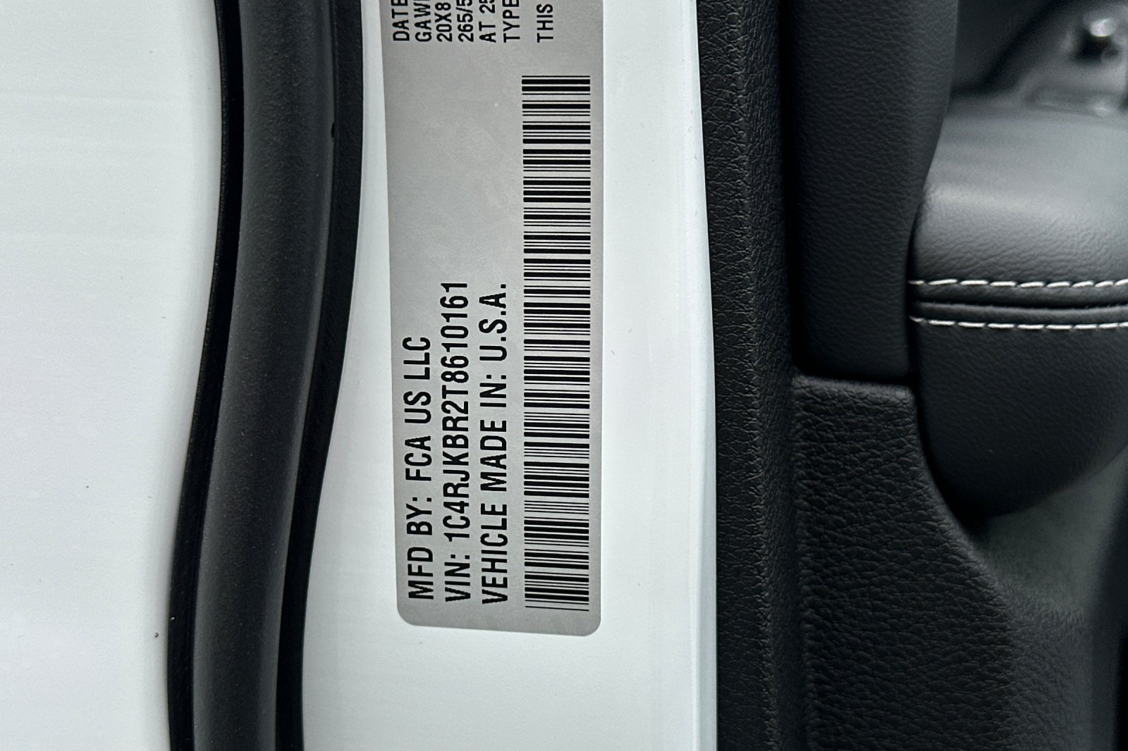 New 2026 Jeep Grand Cherokee L Limited w/ Limited Altitude Package AWD/4WD image 29