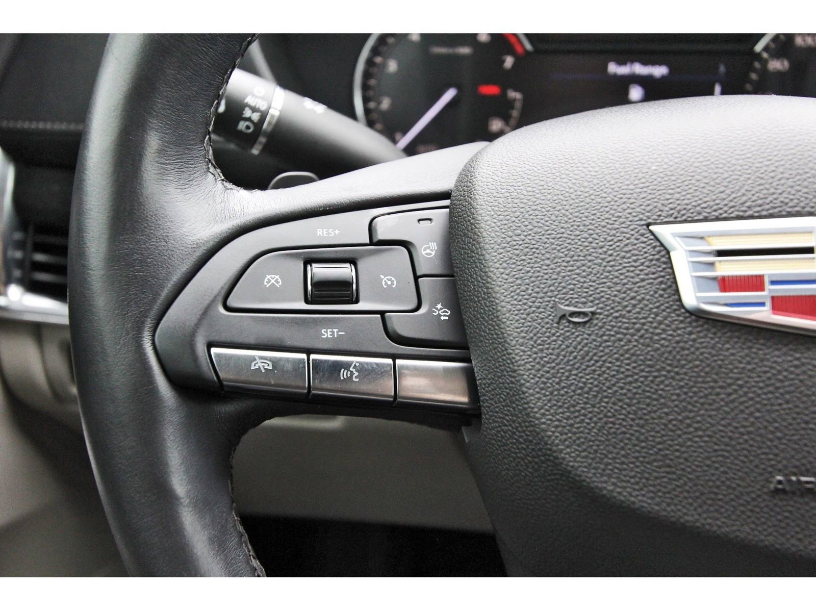 Used 2023 Cadillac XT4 Premium Luxury w/ Cold Weather Package image 15