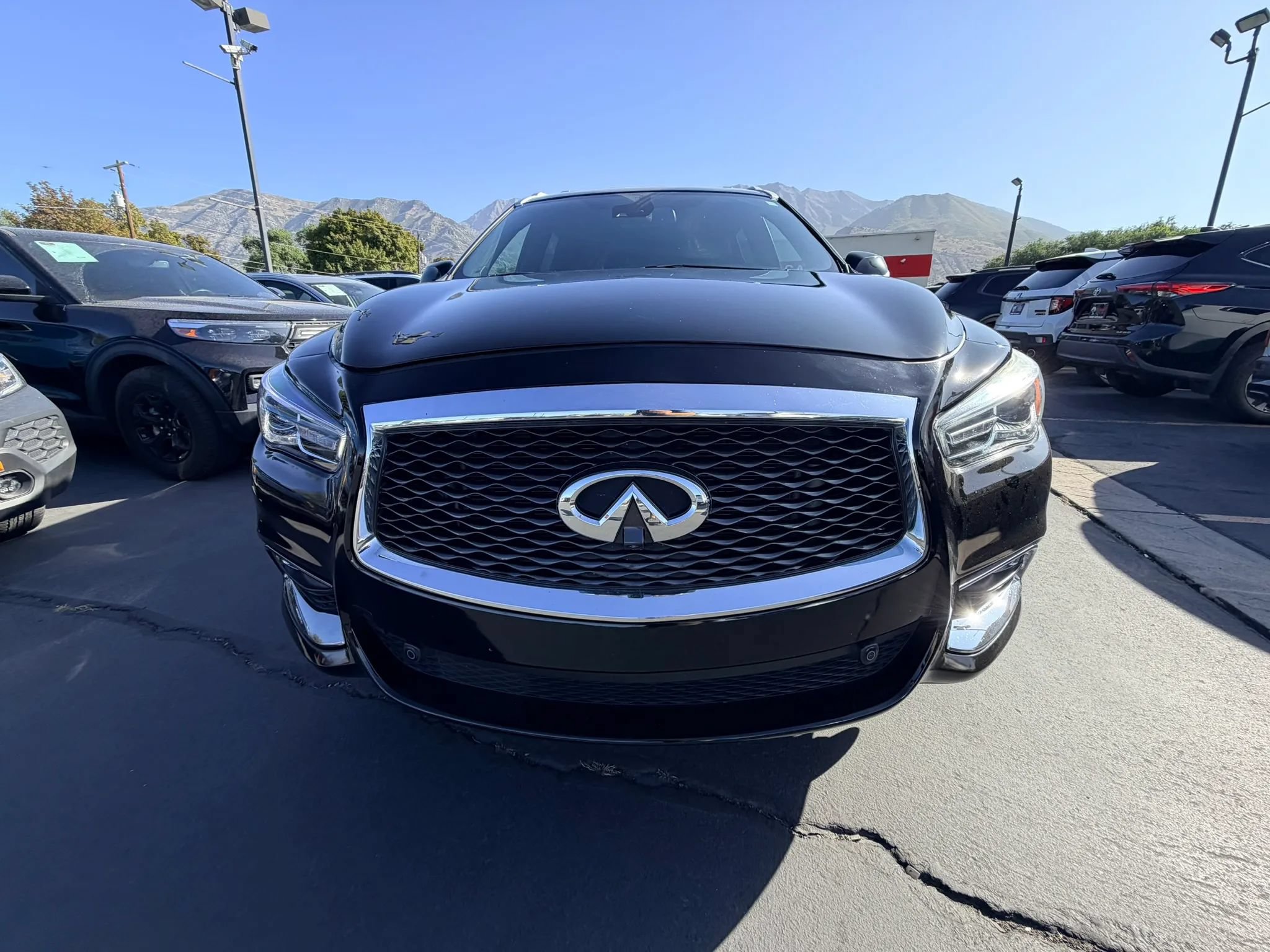 Used 2020 INFINITI QX60 Luxe w/ Edition 30 Essential Package AWD/4WD image 9