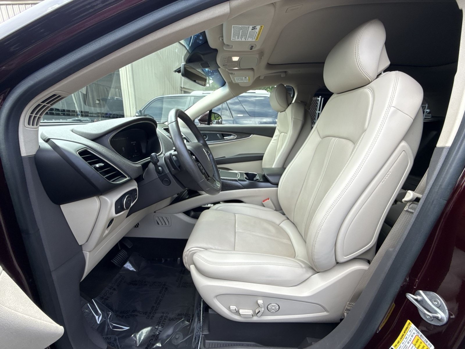 Used 2019 Lincoln Nautilus Reserve AWD/4WD image 13