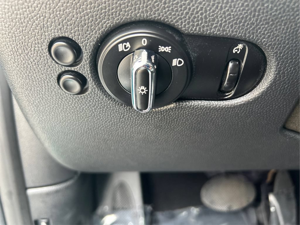 Used 2016 MINI Cooper Convertible FWD image 19