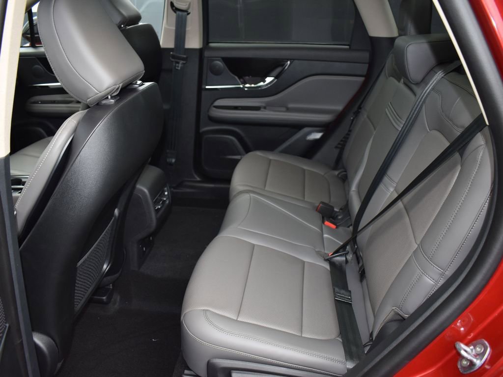 New 2025 Lincoln Corsair Reserve image 22