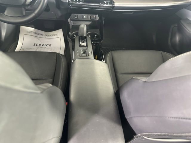Used 2024 Toyota Prius Limited AWD/4WD image 22