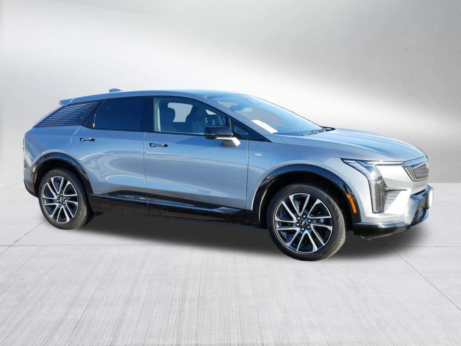 Certified 2025 Cadillac Optiq Sport 2 w/ LPO, Floor Liner Package image 8