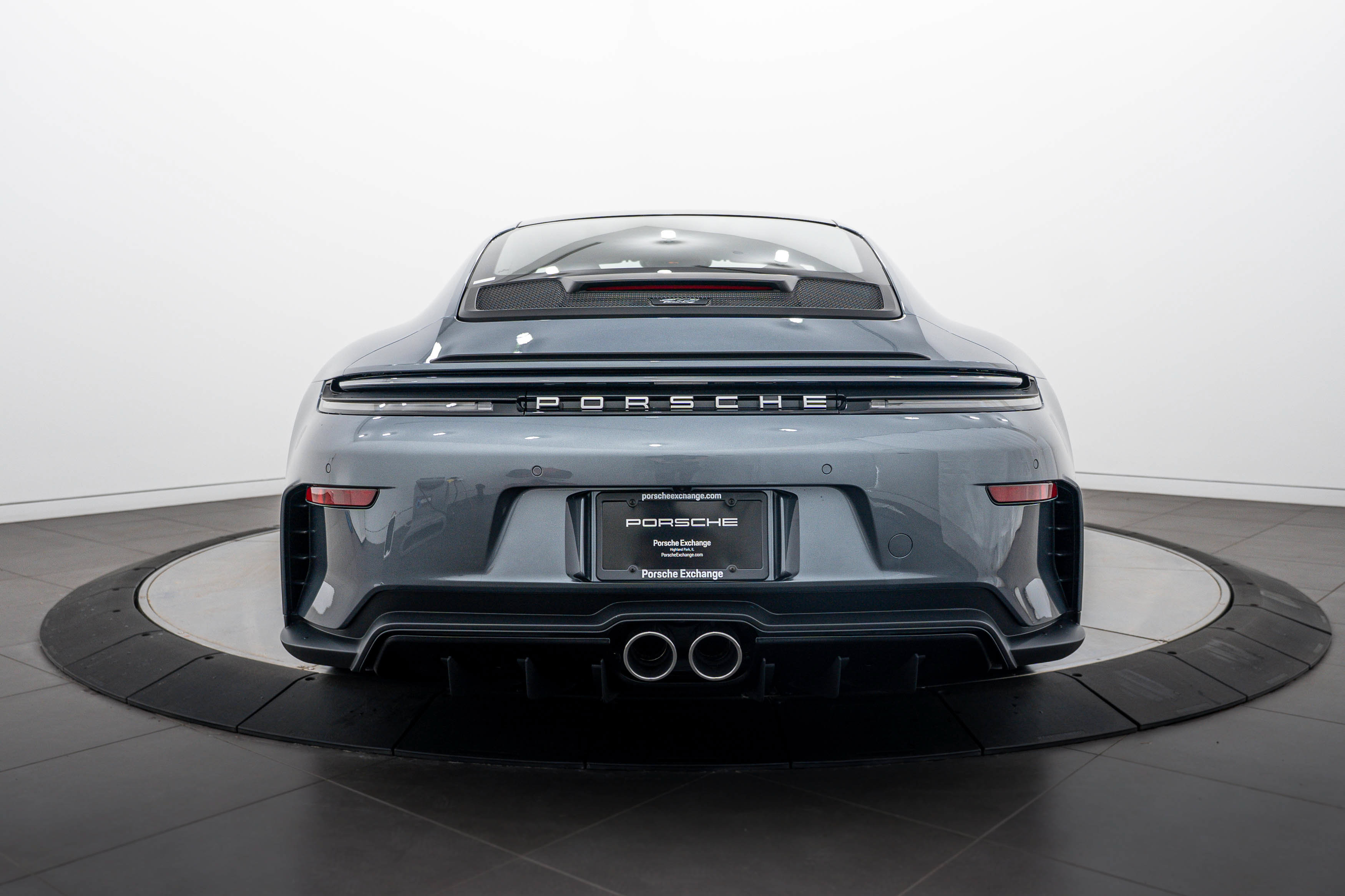 New 2026 Porsche 911 GT3 RWD image 6