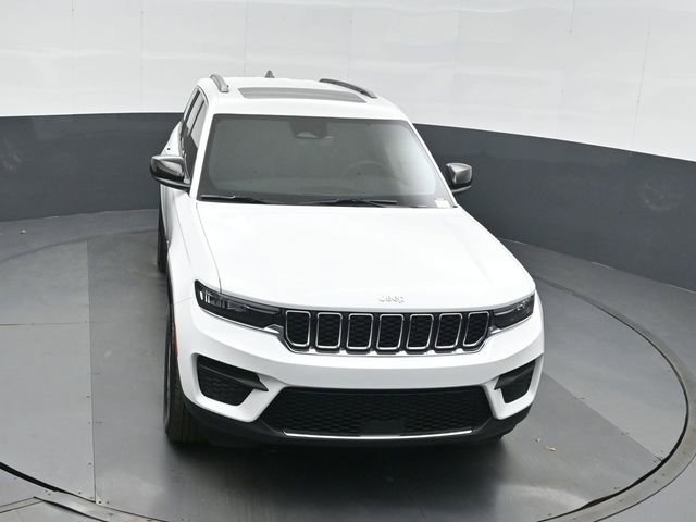 New 2025 Jeep Grand Cherokee Laredo image 35