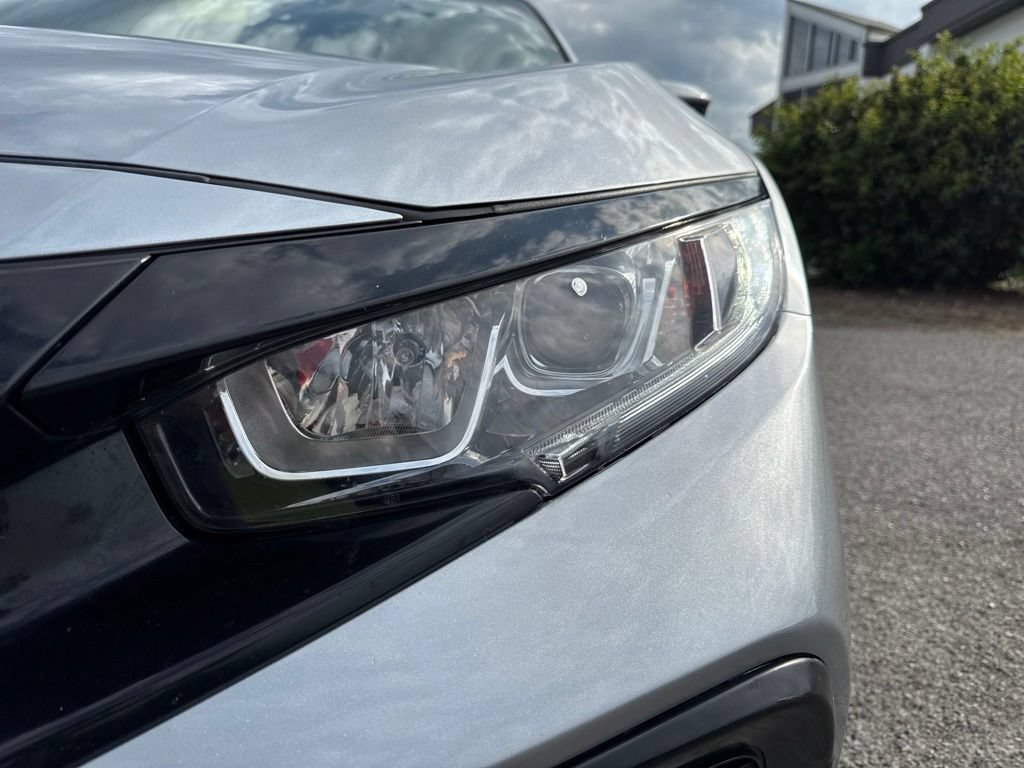 Used 2018 Honda Civic EX image 9