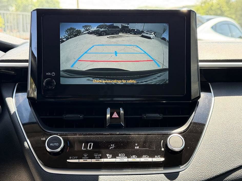 Used 2026 Toyota Corolla LE FWD image 28