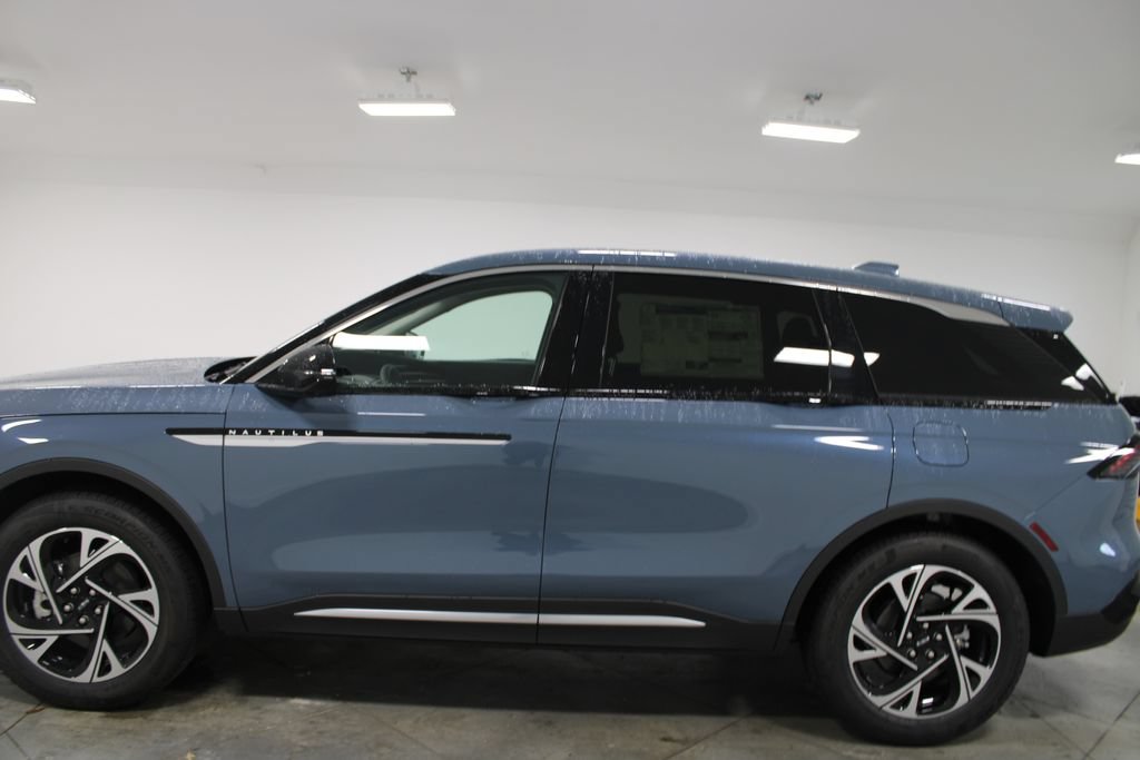 New 2026 Lincoln Nautilus Premier AWD/4WD image 5