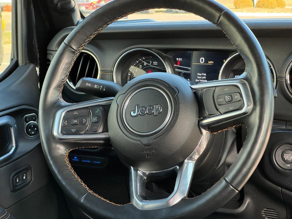 Used 2022 Jeep Wrangler Unlimited Sahara image 15