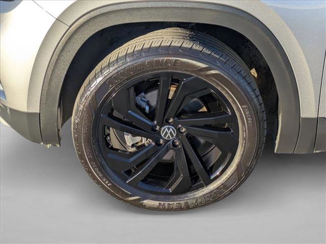 Used 2023 Volkswagen Atlas SE w/ Panoramic Sunroof Package image 27