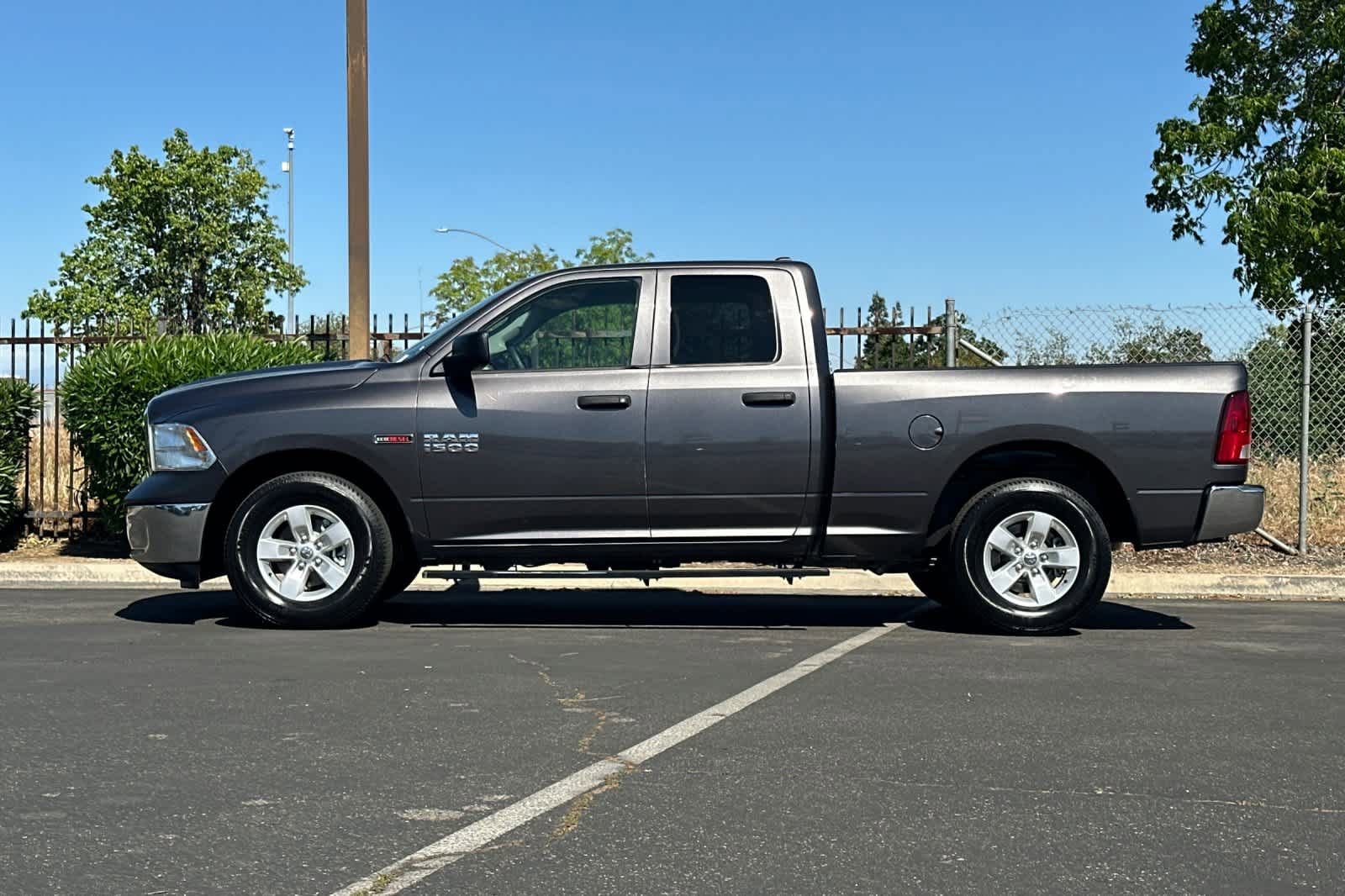 Used 2017 RAM 1500 Tradesman w/ Popular Equipment Group RWD image 5