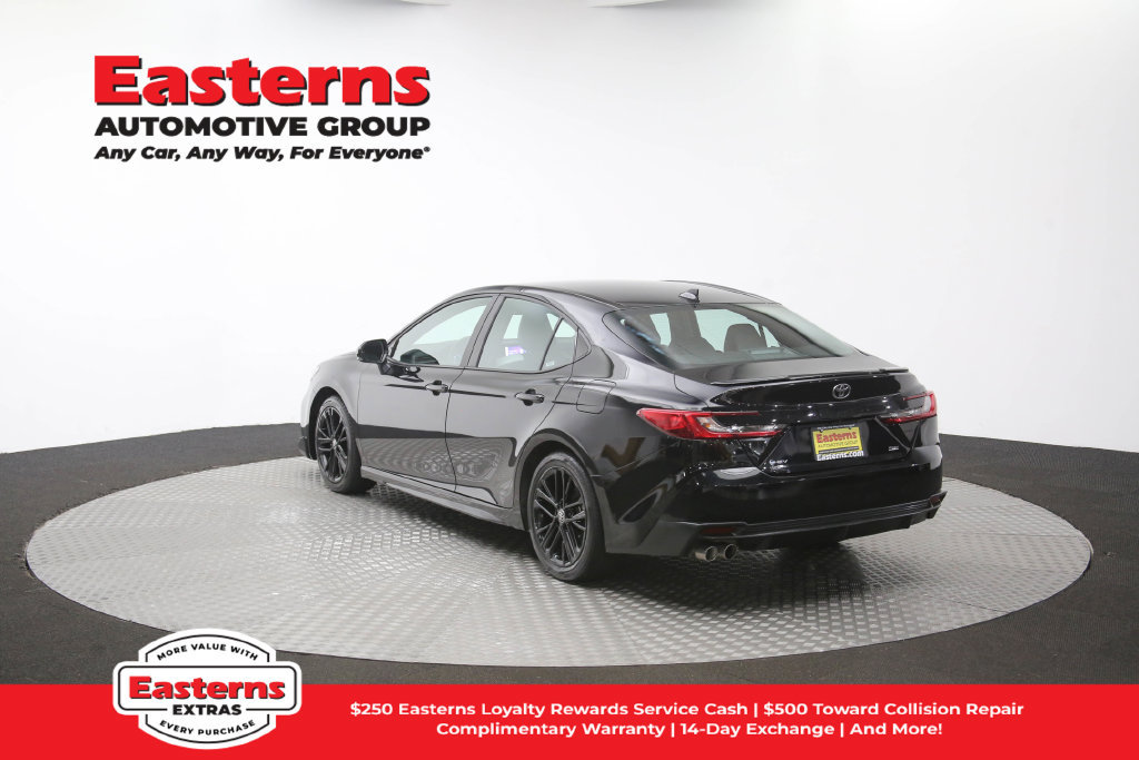 Used 2025 Toyota Camry SE FWD image 63