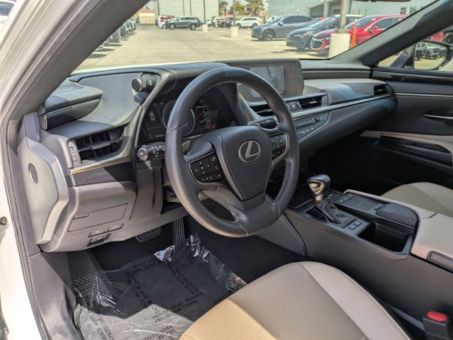 Used 2020 Lexus ES 300h FWD image 10