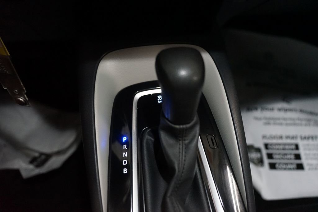 Certified 2022 Toyota Corolla LE FWD image 22