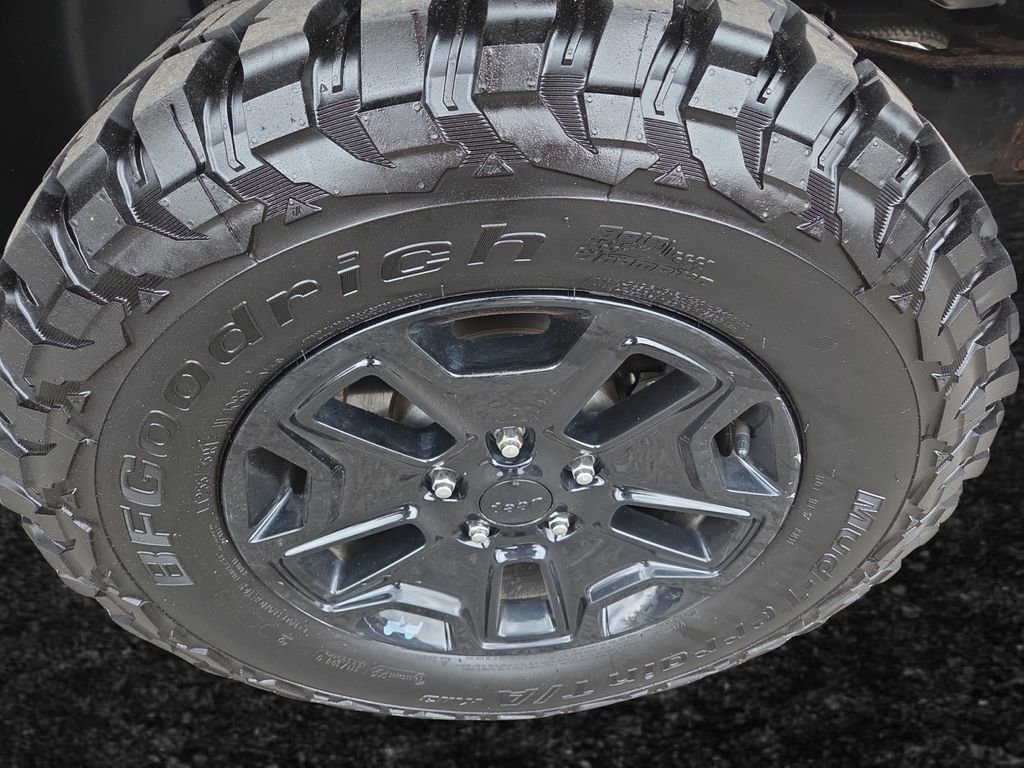 Used 2016 Jeep Wrangler Sport AWD/4WD image 18