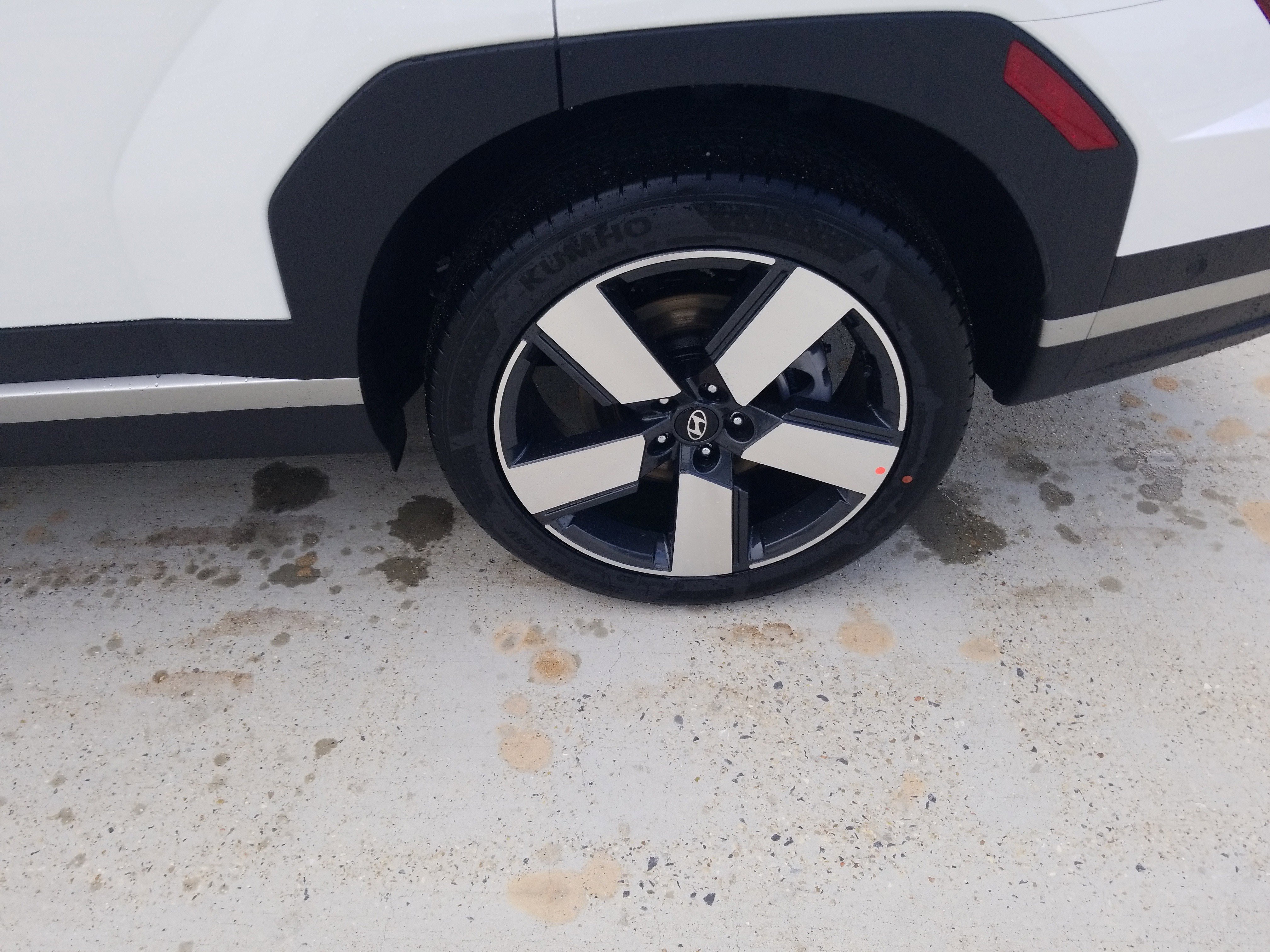 New 2026 Hyundai Santa Fe Limited FWD image 23