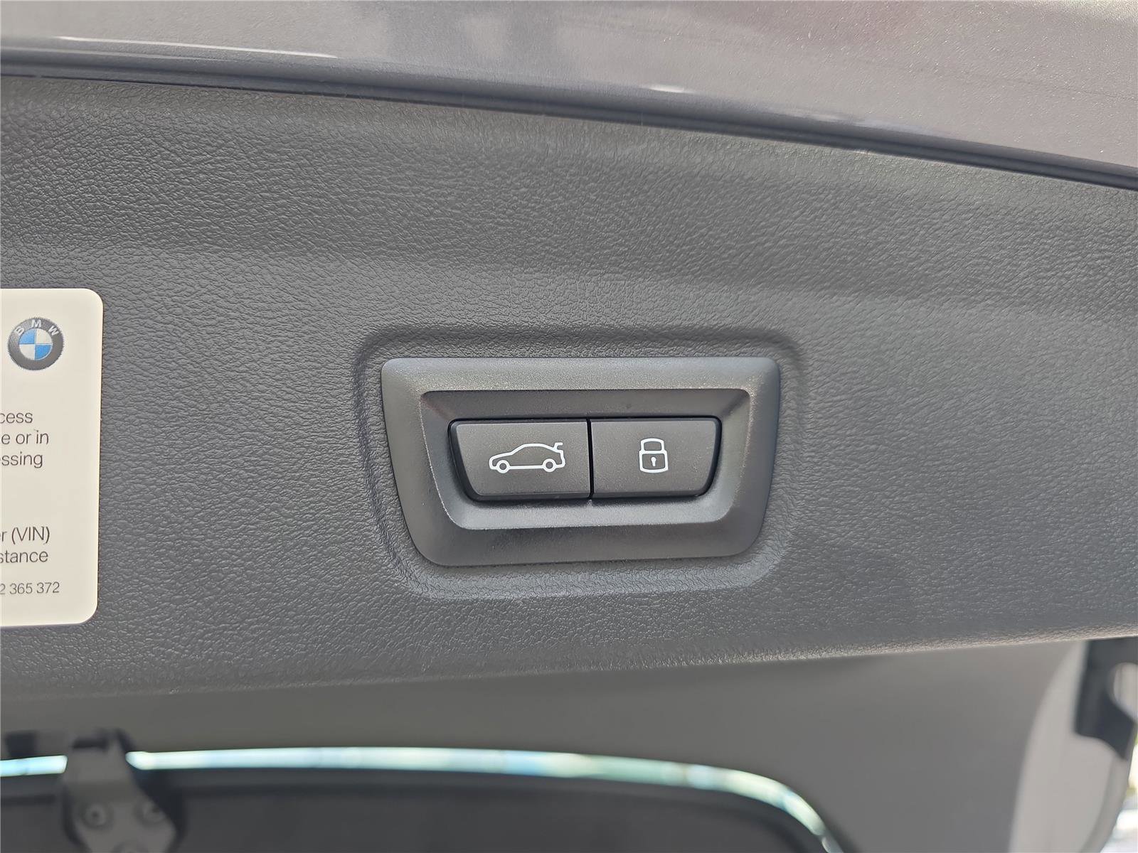 Used 2023 BMW i4 eDrive35 w/ Premium Package image 10