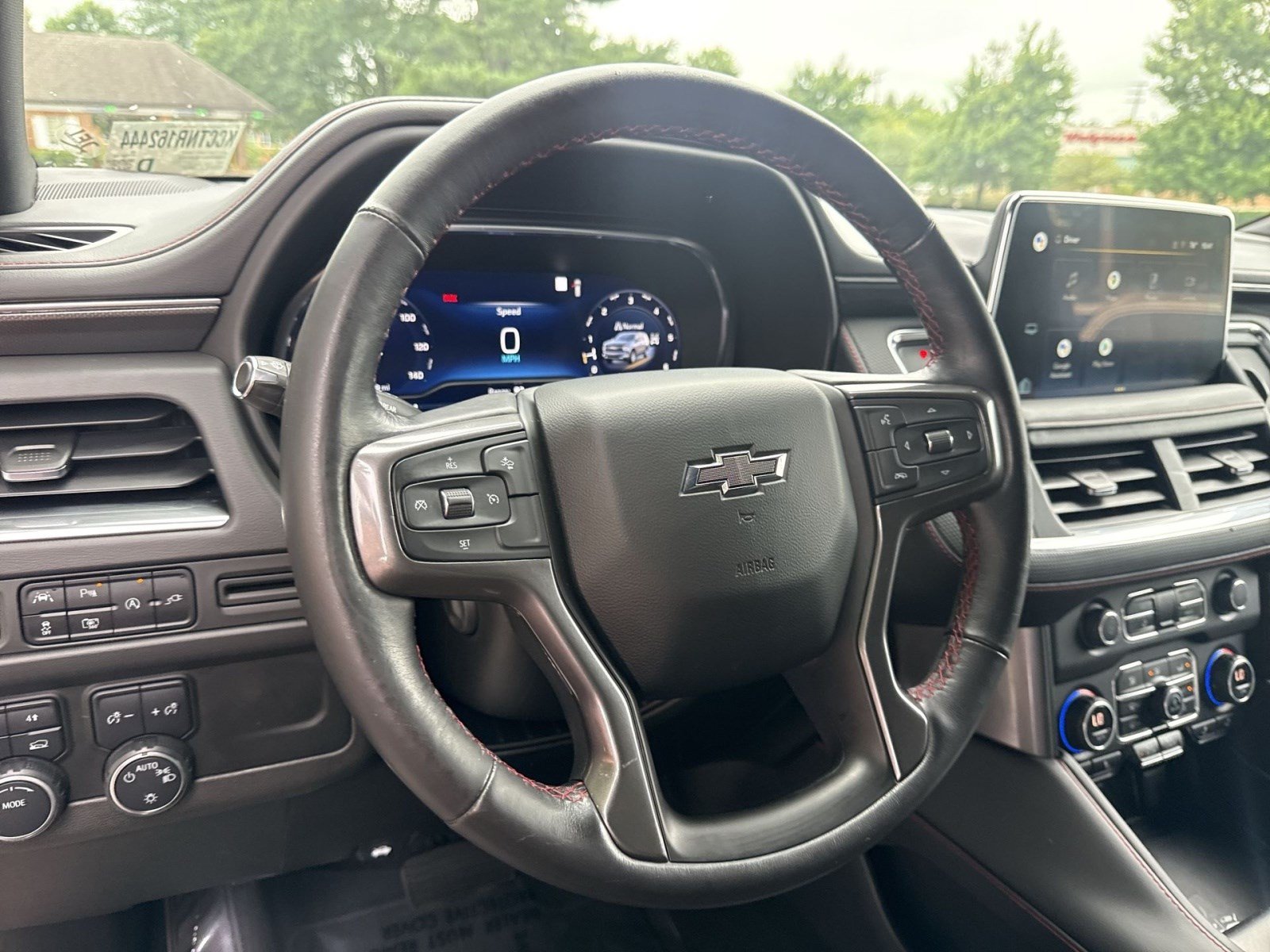 Used 2022 Chevrolet Tahoe RST w/ Luxury Package AWD/4WD image 15