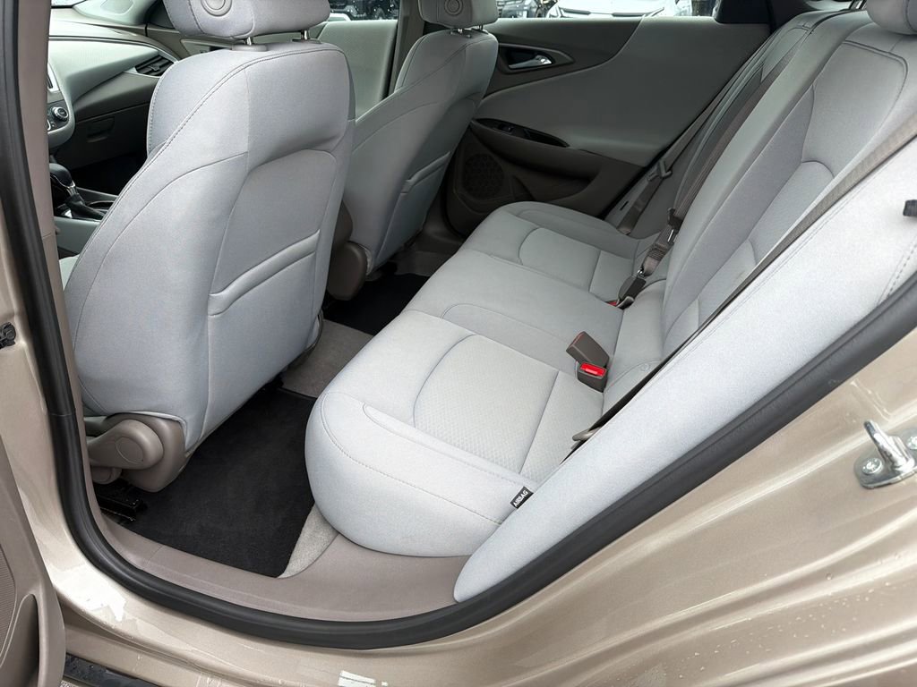 Used 2022 Chevrolet Malibu LS FWD image 20
