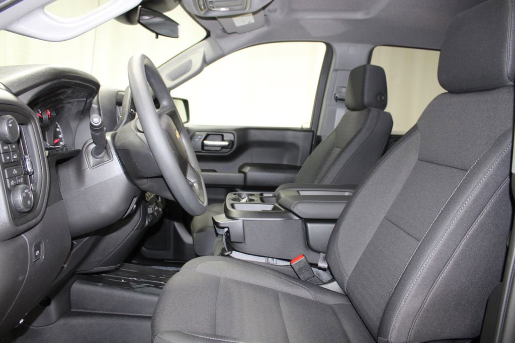 New 2026 Chevrolet Silverado 1500 Custom w/ Turbomax Blackout Package image 18