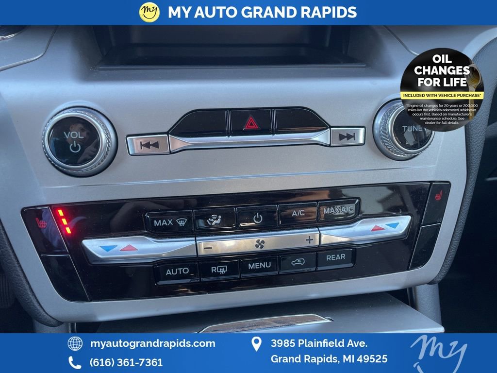 Used 2022 Ford Explorer XLT w/ Class IV Trailer Tow Package image 23