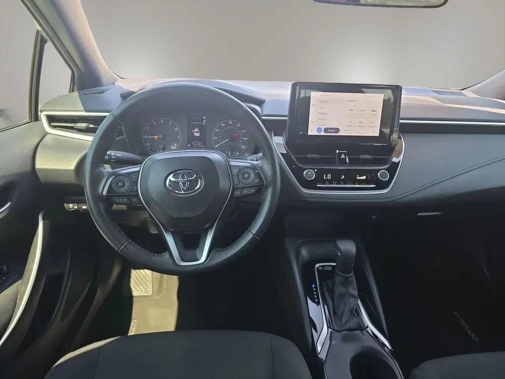 Used 2025 Toyota Corolla SE FWD image 13