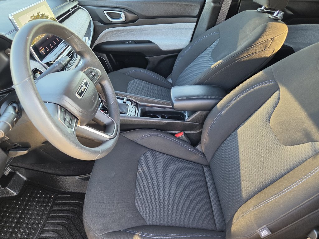 Used 2023 Jeep Compass Sport AWD/4WD image 11