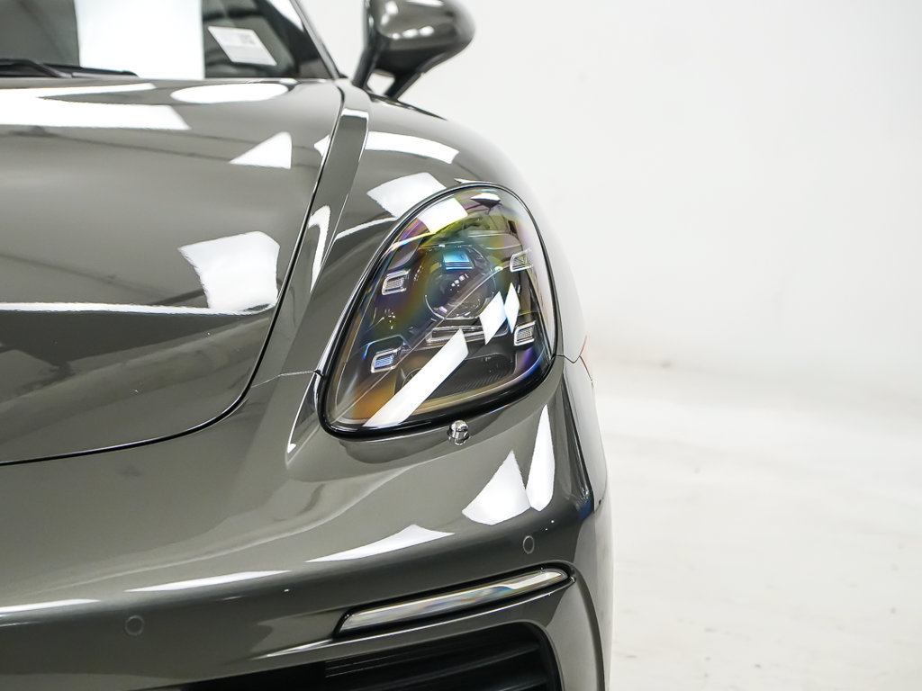Used 2025 Porsche 718 Cayman S RWD image 7