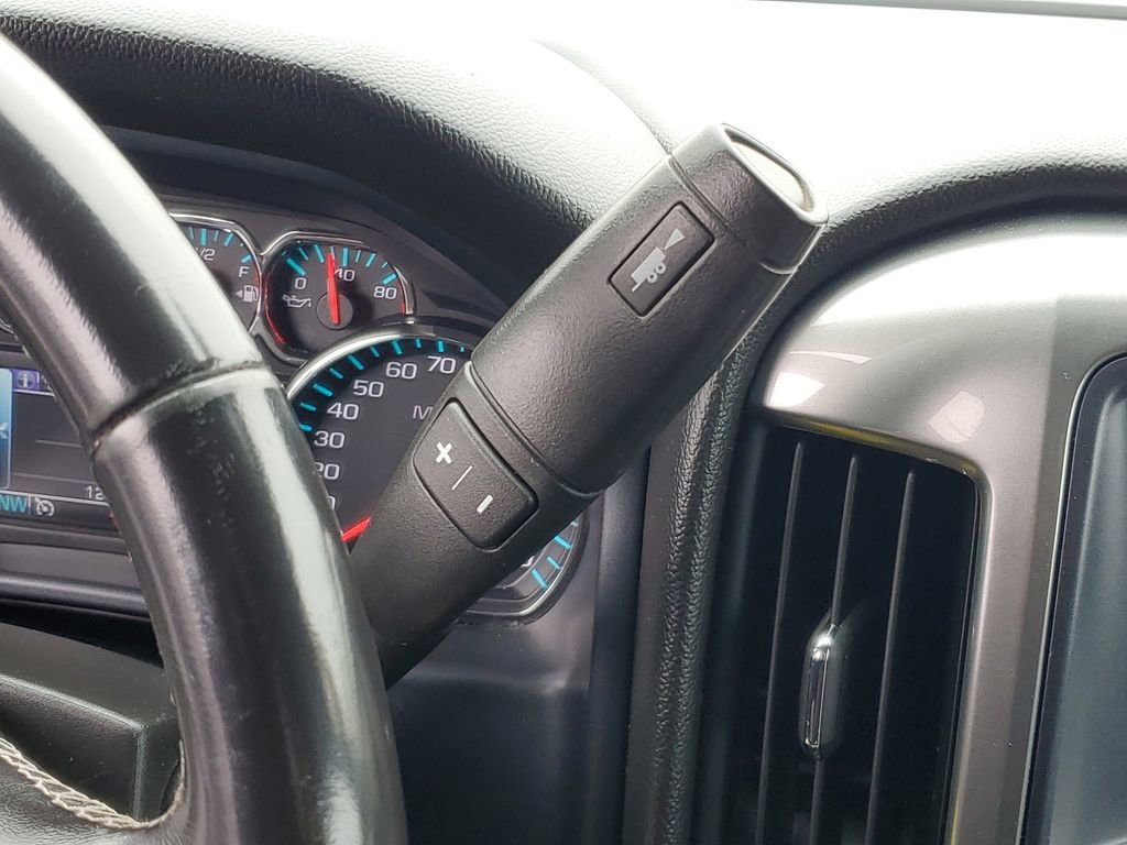 Used 2018 Chevrolet Silverado 1500 LT w/ LT Convenience Package AWD/4WD image 18