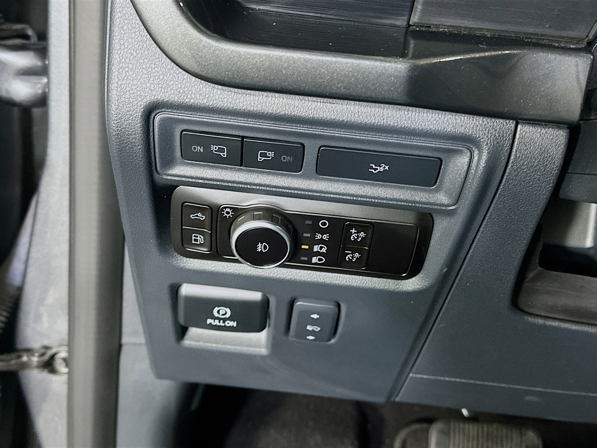 Used 2023 Ford F150 XLT w/ Equipment Group 302A High image 17