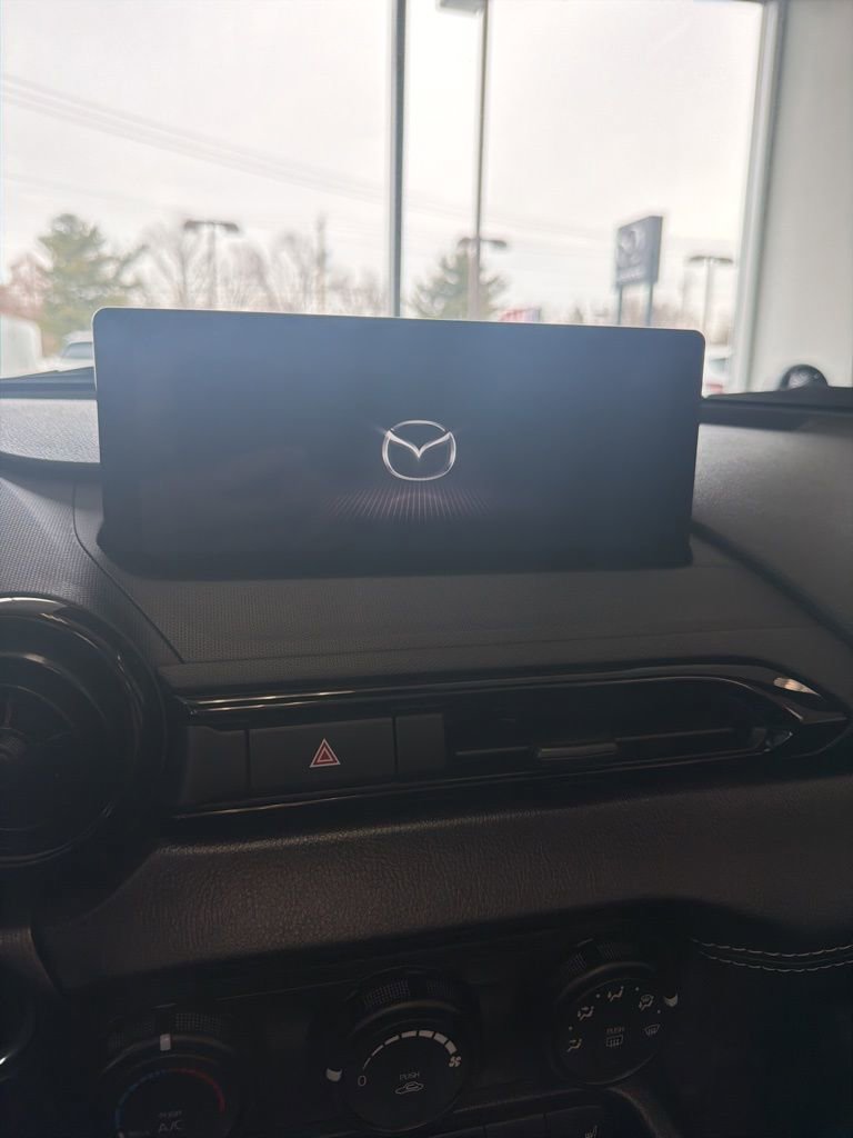 Certified 2025 MAZDA MX-5 Miata Club w/ Brembo/BBS Recaro Package RWD image 33