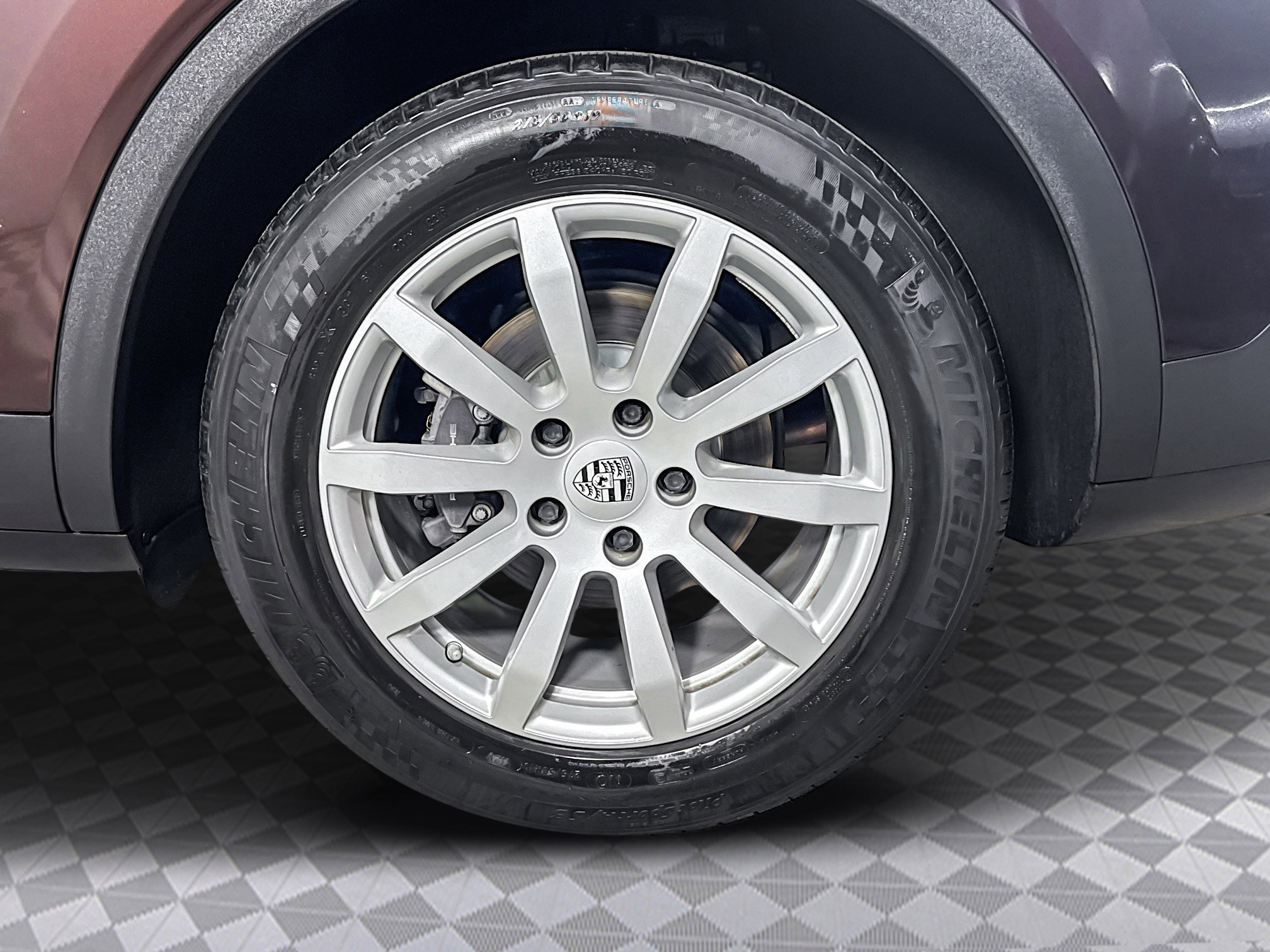 Used 2020 Porsche Cayenne image 36