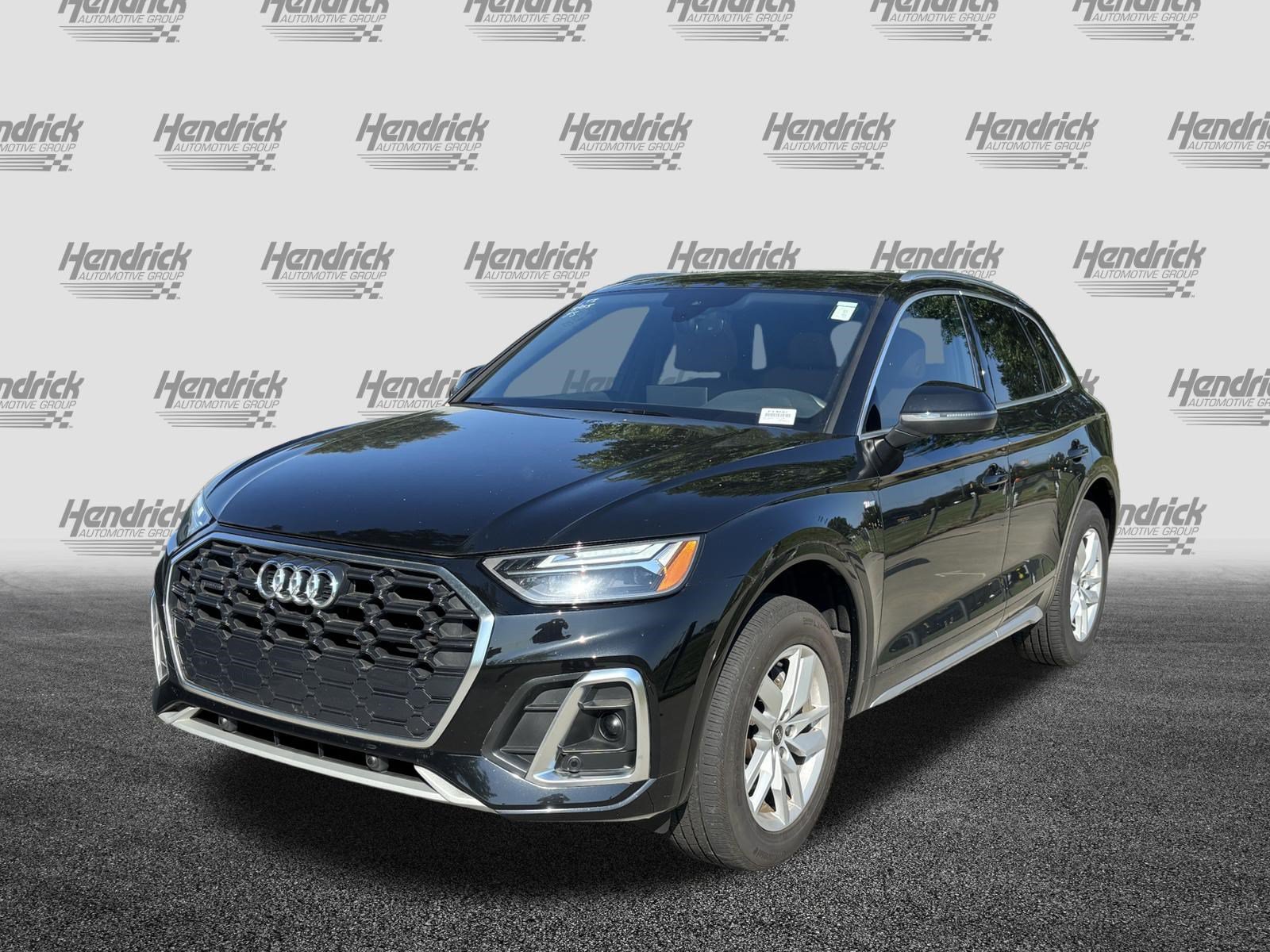 Used 2023 Audi Q5 2.0T Premium w/ Convenience Package AWD/4WD image 6