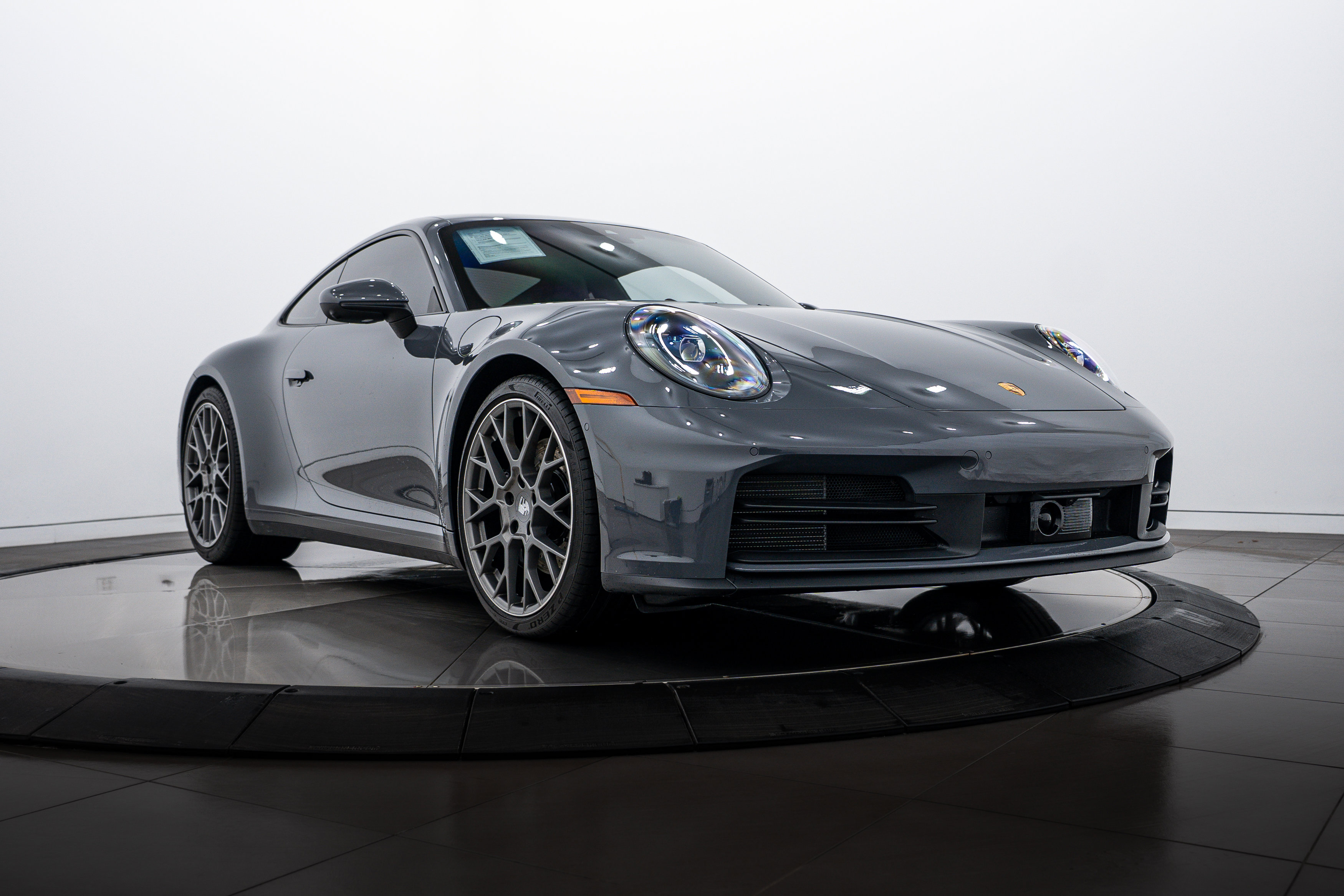 Certified 2025 Porsche 911 Carrera image 9