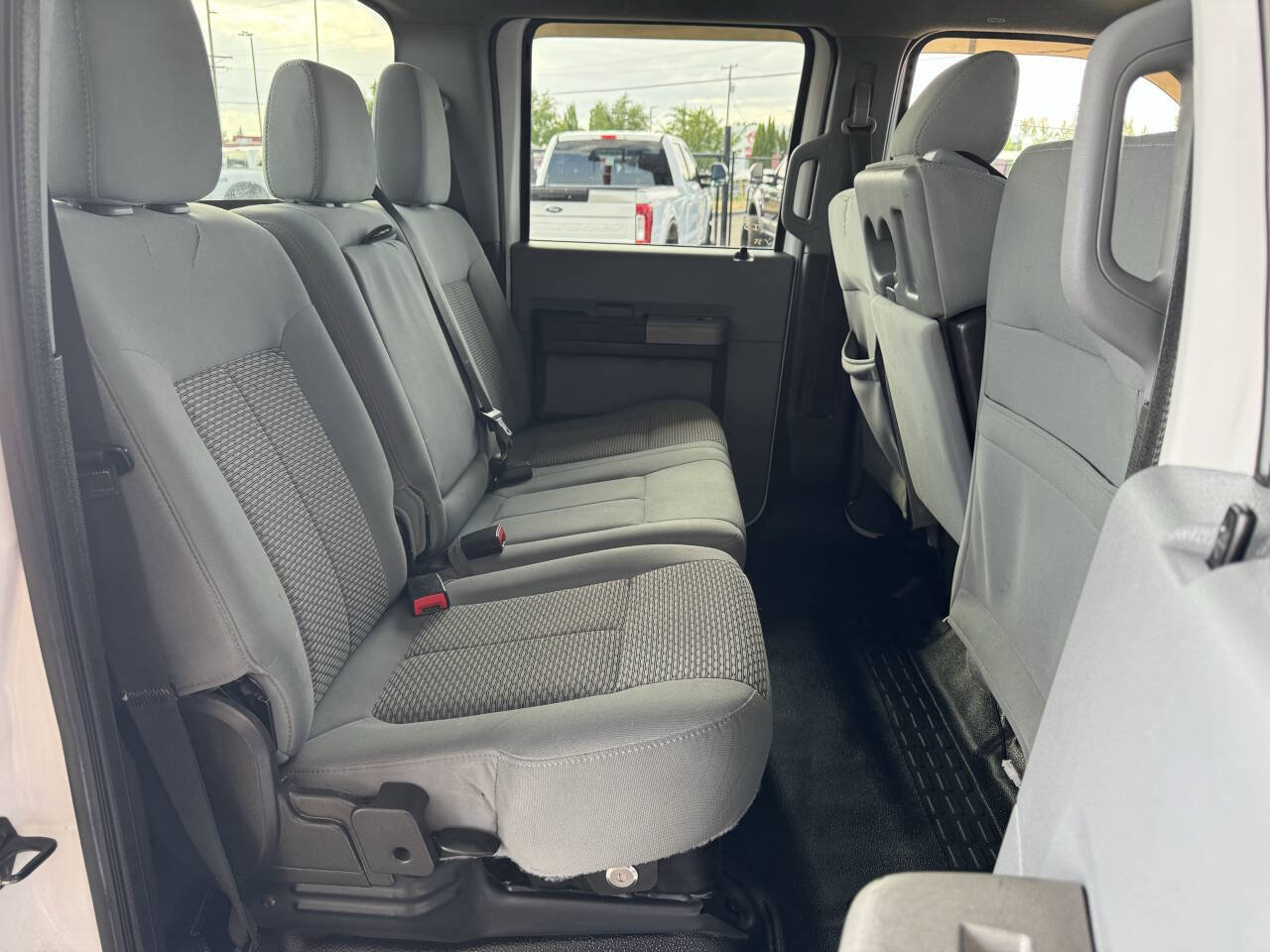 Used 2013 Ford F350 XLT w/ Camper Pkg AWD/4WD image 8