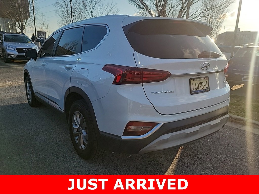 Used 2019 Hyundai Santa Fe SE image 4