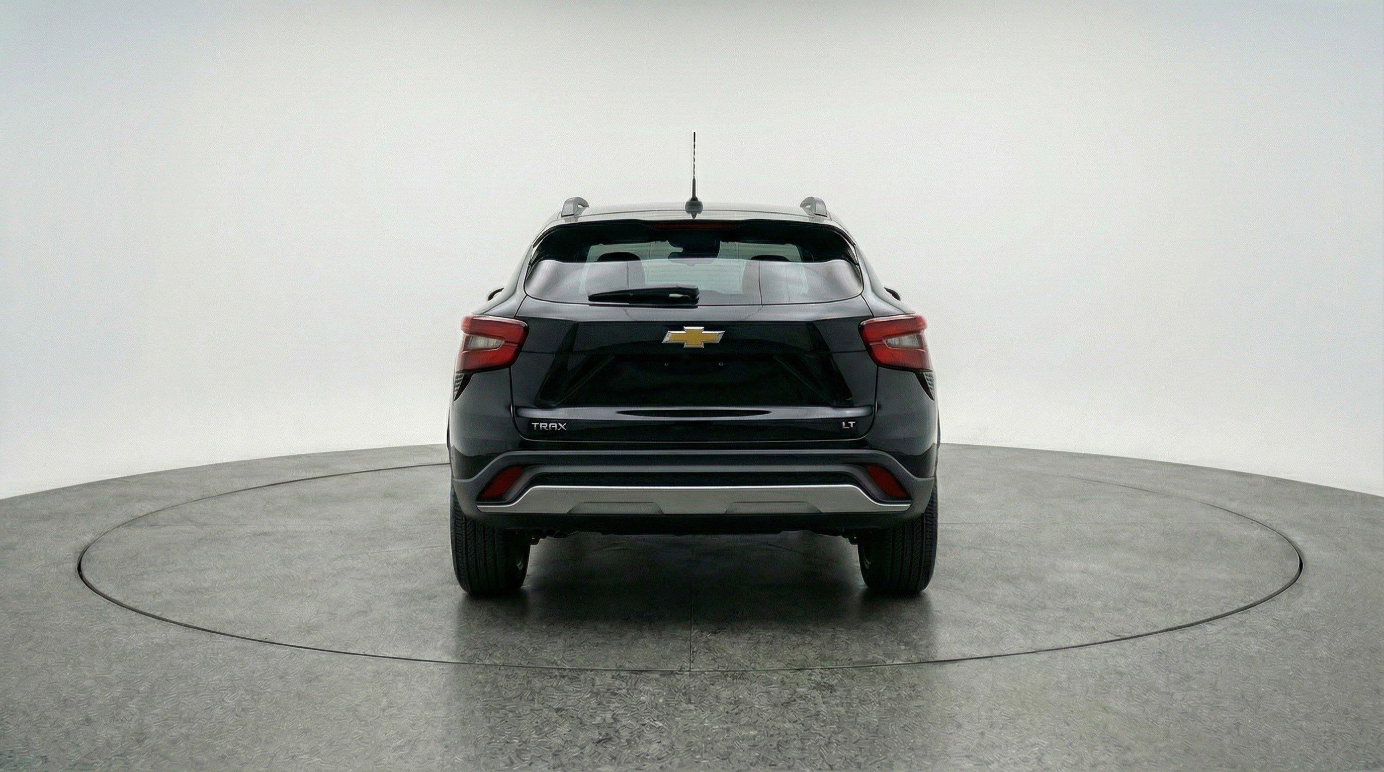 Used 2025 Chevrolet Trax LT image 7