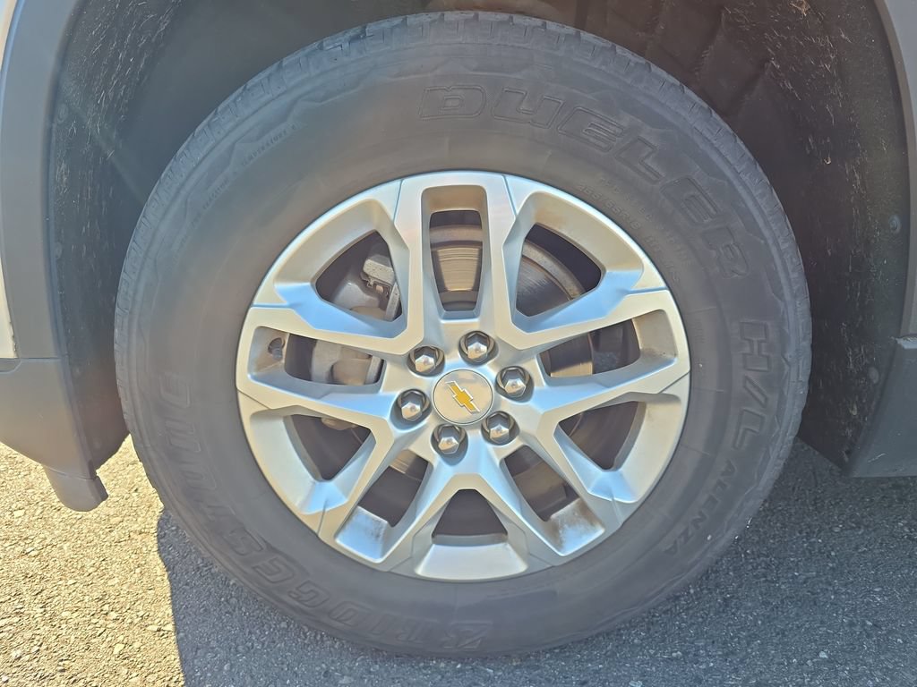 Used 2020 Chevrolet Traverse LS FWD image 14