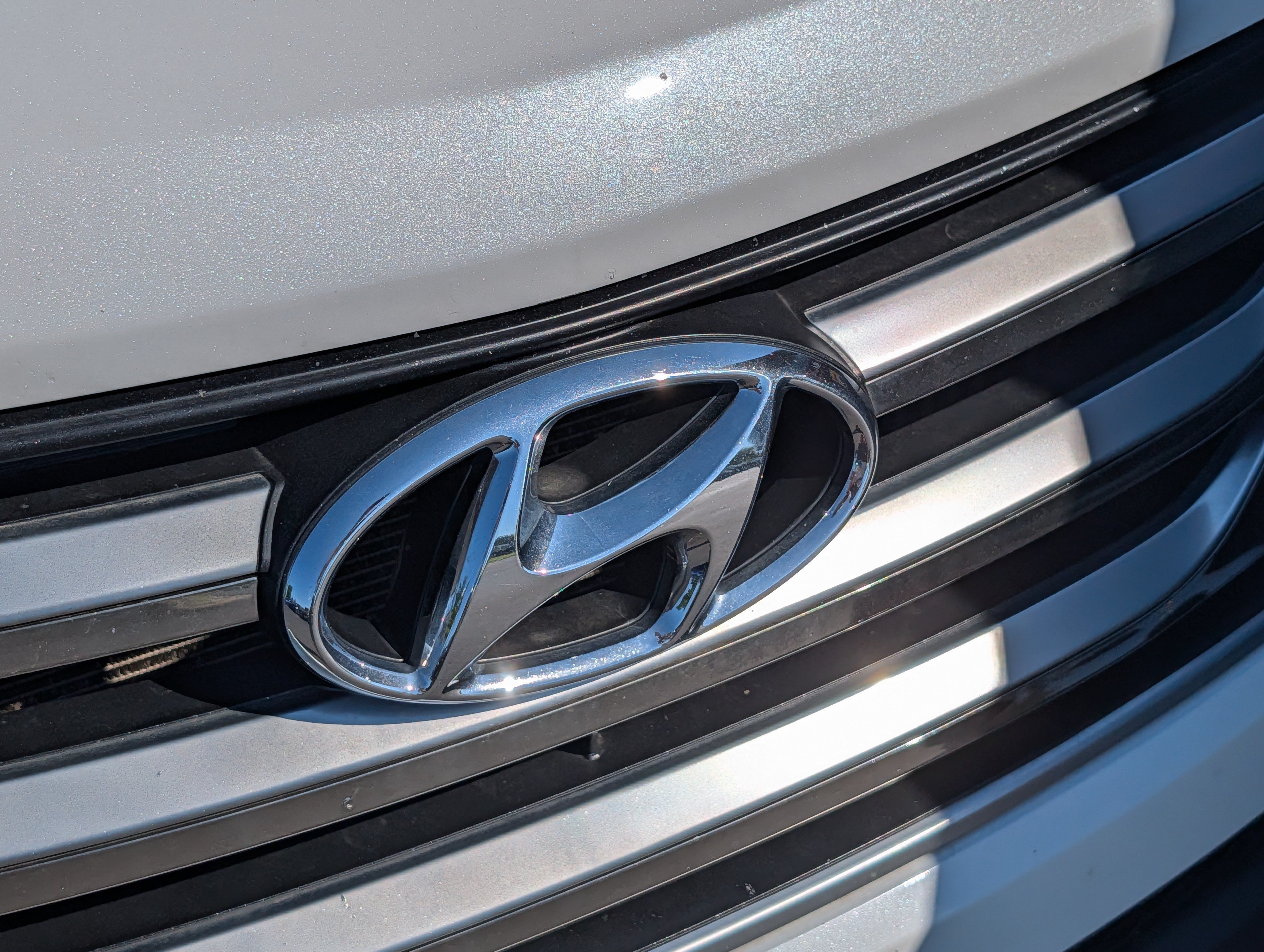 Used 2016 Hyundai Santa Fe Sport 2.0T w/ Option Group 05 AWD/4WD image 8