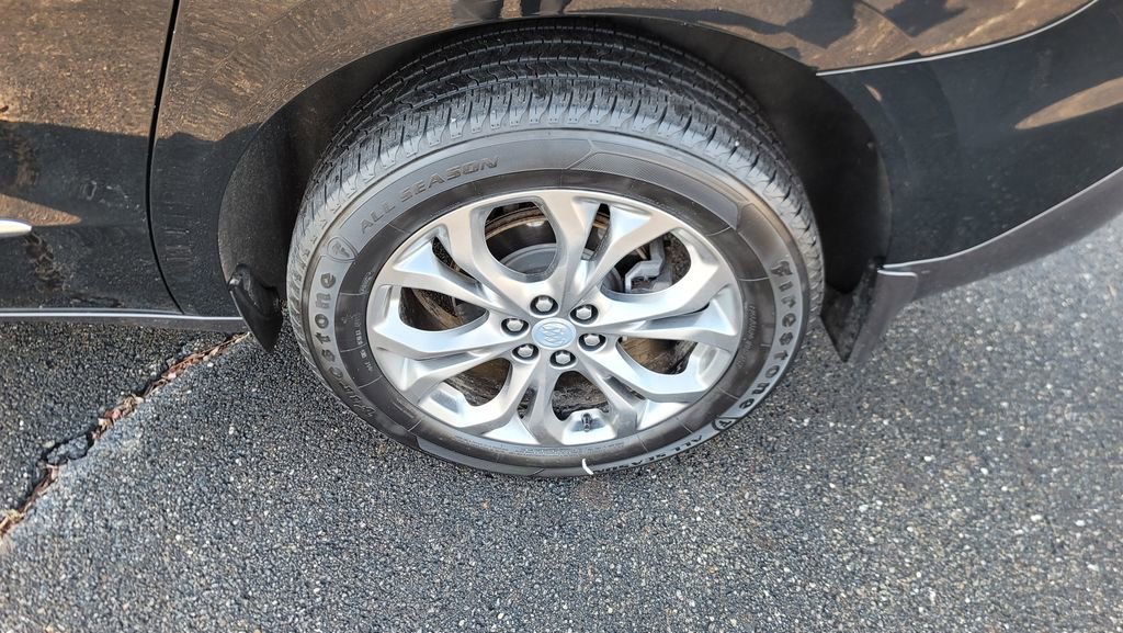 Used 2019 Buick Enclave Avenir w/ Avenir Technology Package image 8